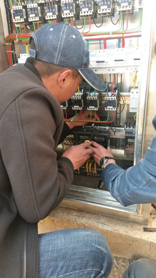 微波炉时控不转怎么修