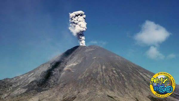 俄堪察加半岛8.7级强震后火山喷发