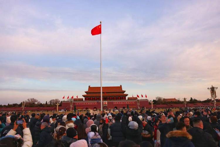 北京将升挂23万面国旗红旗