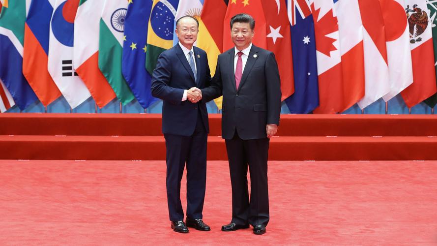 与习近平握手的6位老英雄是谁