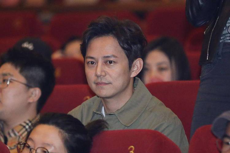 51岁何炅自曝：我现在特别痛苦