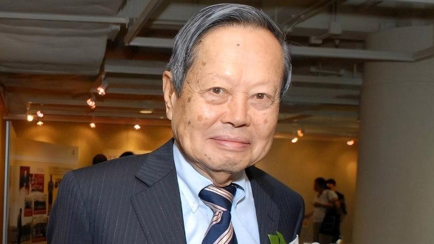 杨振宁学生：老师在平静安详中离开